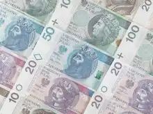 Gotówka w reklamówce czy depozyt u notariusza? Jak bezpiecznie zapłacić za działkę