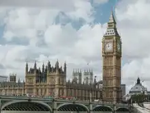 Polacy wracają z Wielkiej Brytanii, a ich liczba w UK spadła z miliona do 598 tysięcy